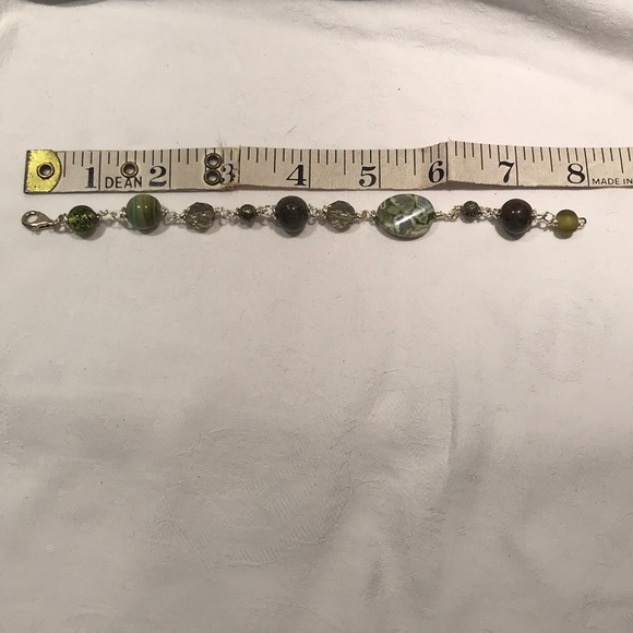 Artisan Glass and stone bead bracelet in green - Picture 7 of 9